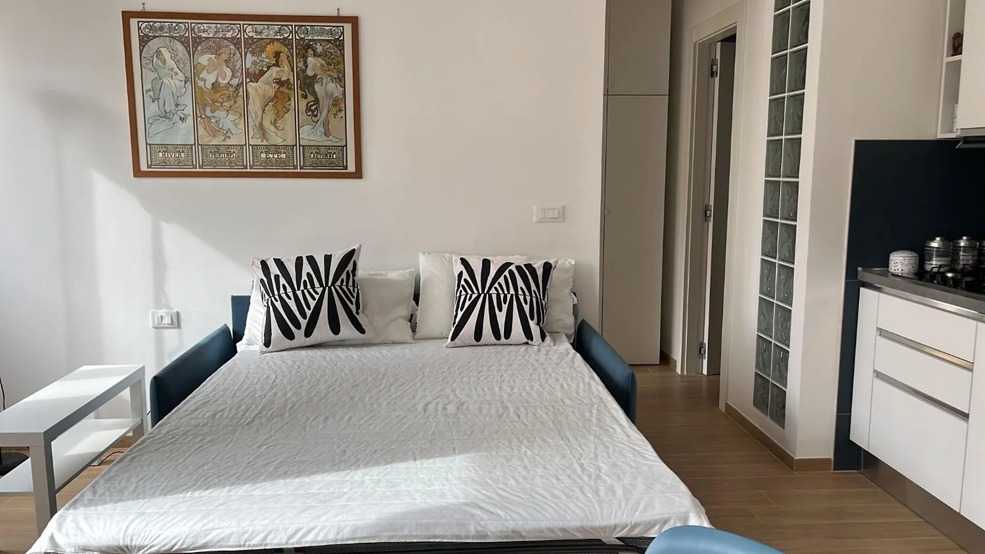 Little Blue Apartment Rome