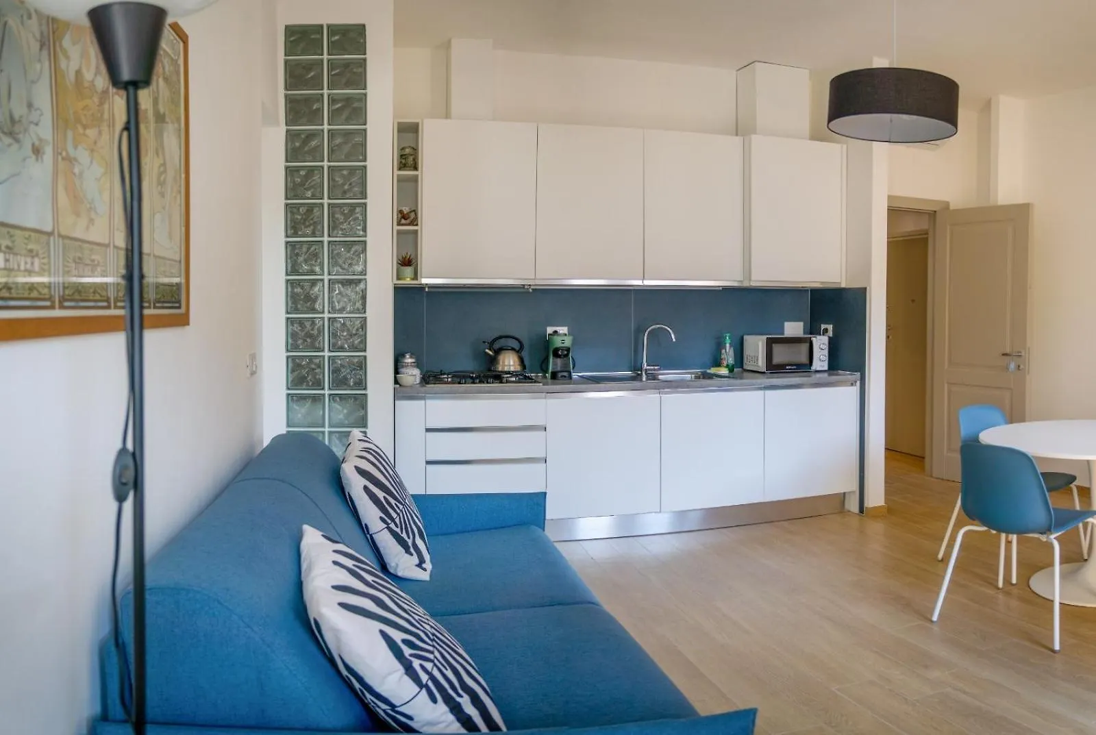 Little Blue Apartment Rome